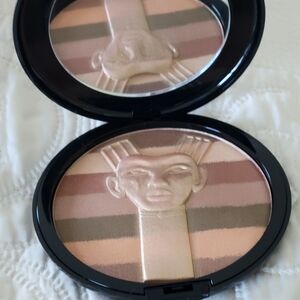 Signature Club A. Striped Eyeshadow Palette - Pink, Beige & Taupe,brand Italy.